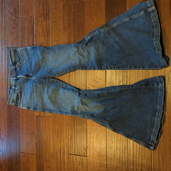 Fancy pocket 🔥flare bellbottom Jeans w/no back pockets!Copy- only have one pair! - Picture 3 of 10